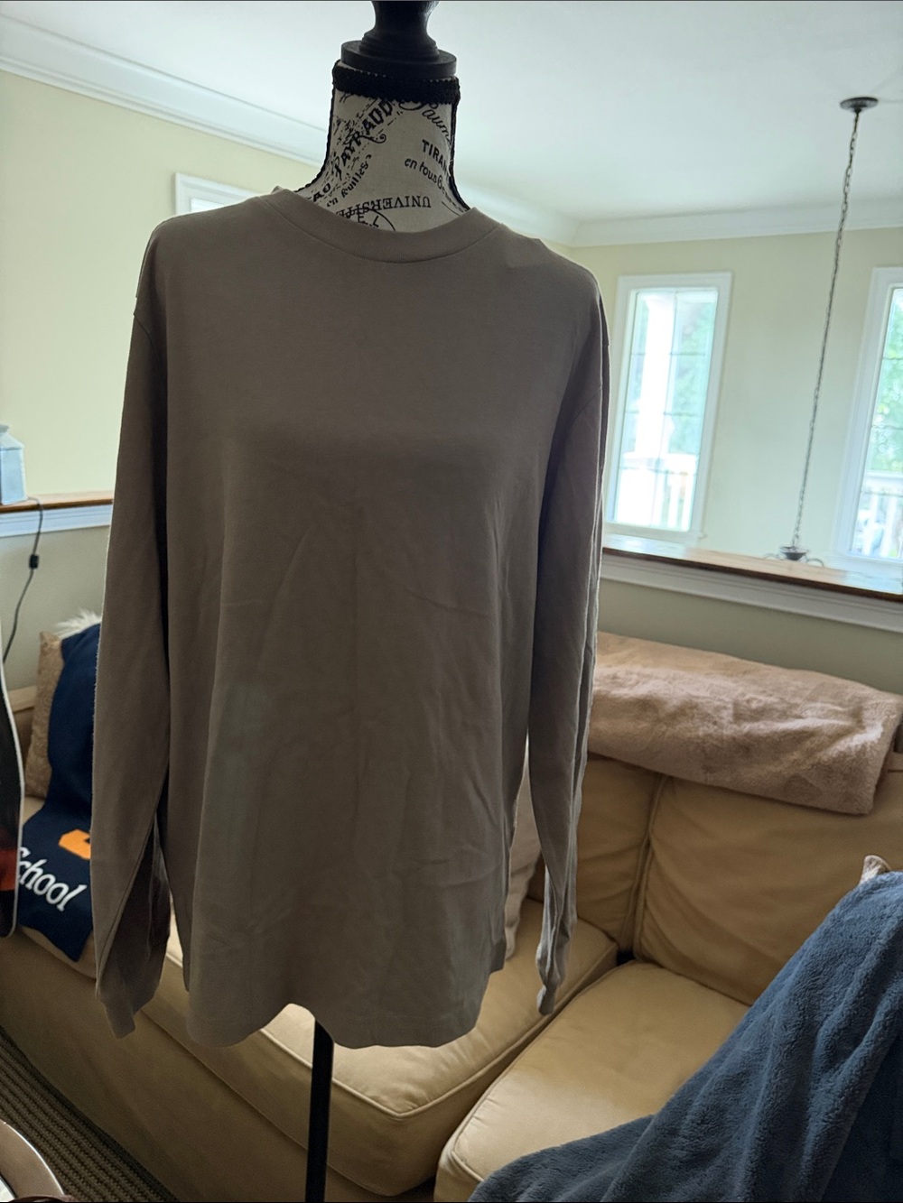 GAP Long-Sleeve Crewneck Shirt - Taupe